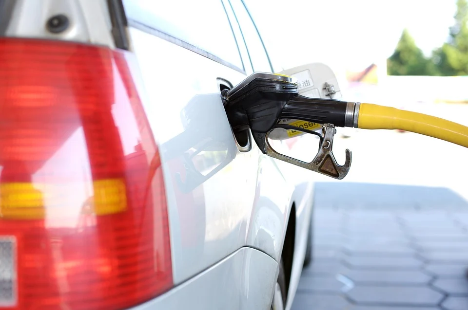 Conserving Fuel in a Fuel Crisis